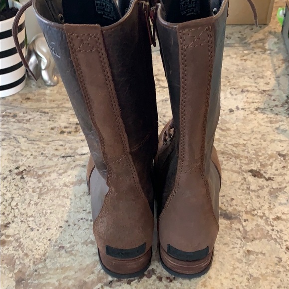Sorel Laceup Boots MidCalf - Picture 8 of 10